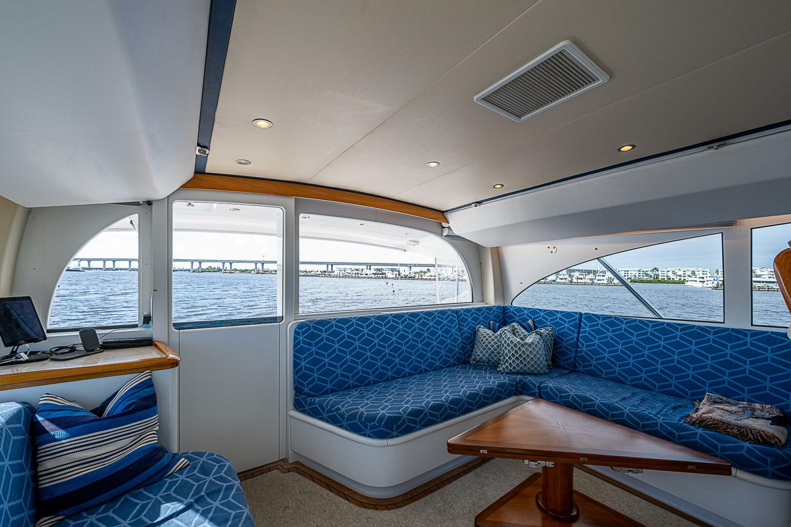 2017 F&S Cusotm Express Sportfish - Image 30