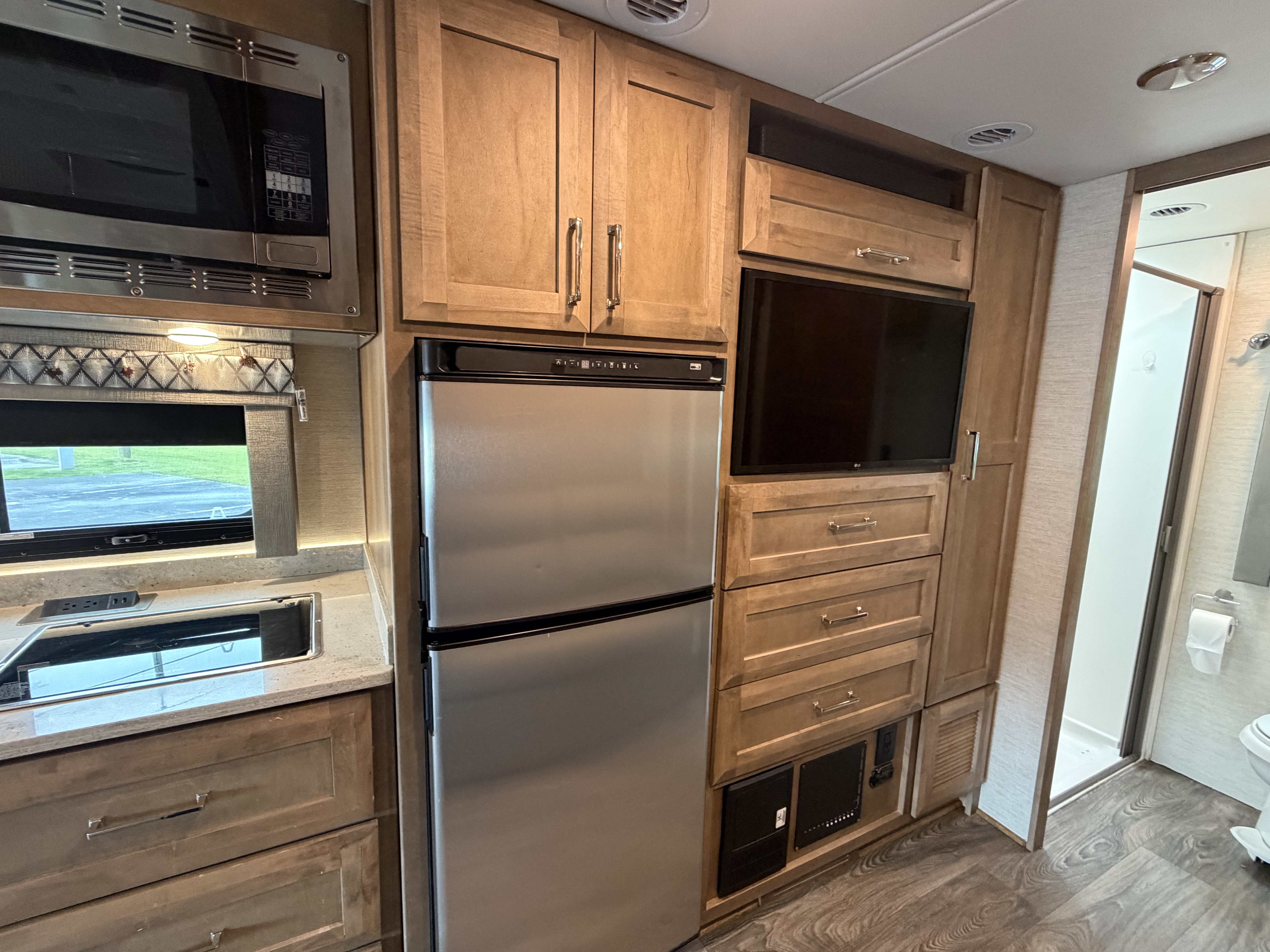 2022 TIFFIN WAYFARER 25 RW - Image 18