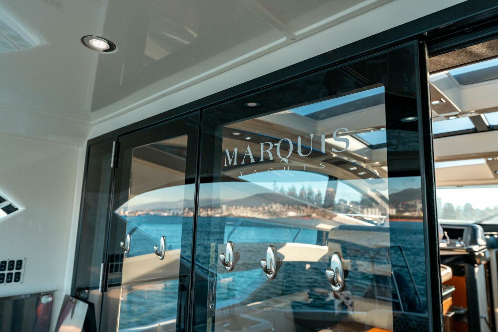 2009 Marquis - Image 55