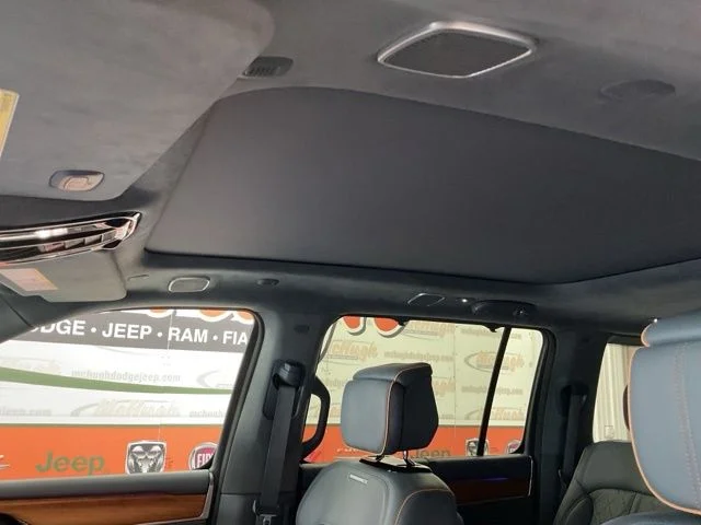 2024 Jeep Grand Wagoneer Utility 4D Series III 4WD - Image 20