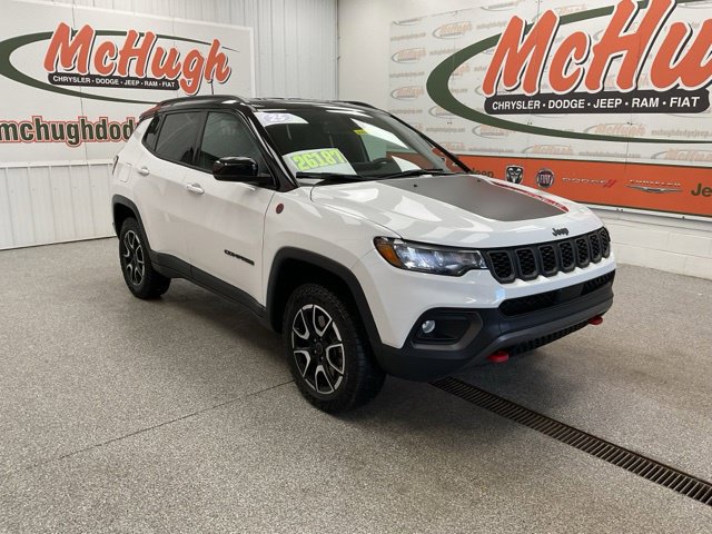 2025 Jeep Compass Trailhawk 4x4 - Image 3