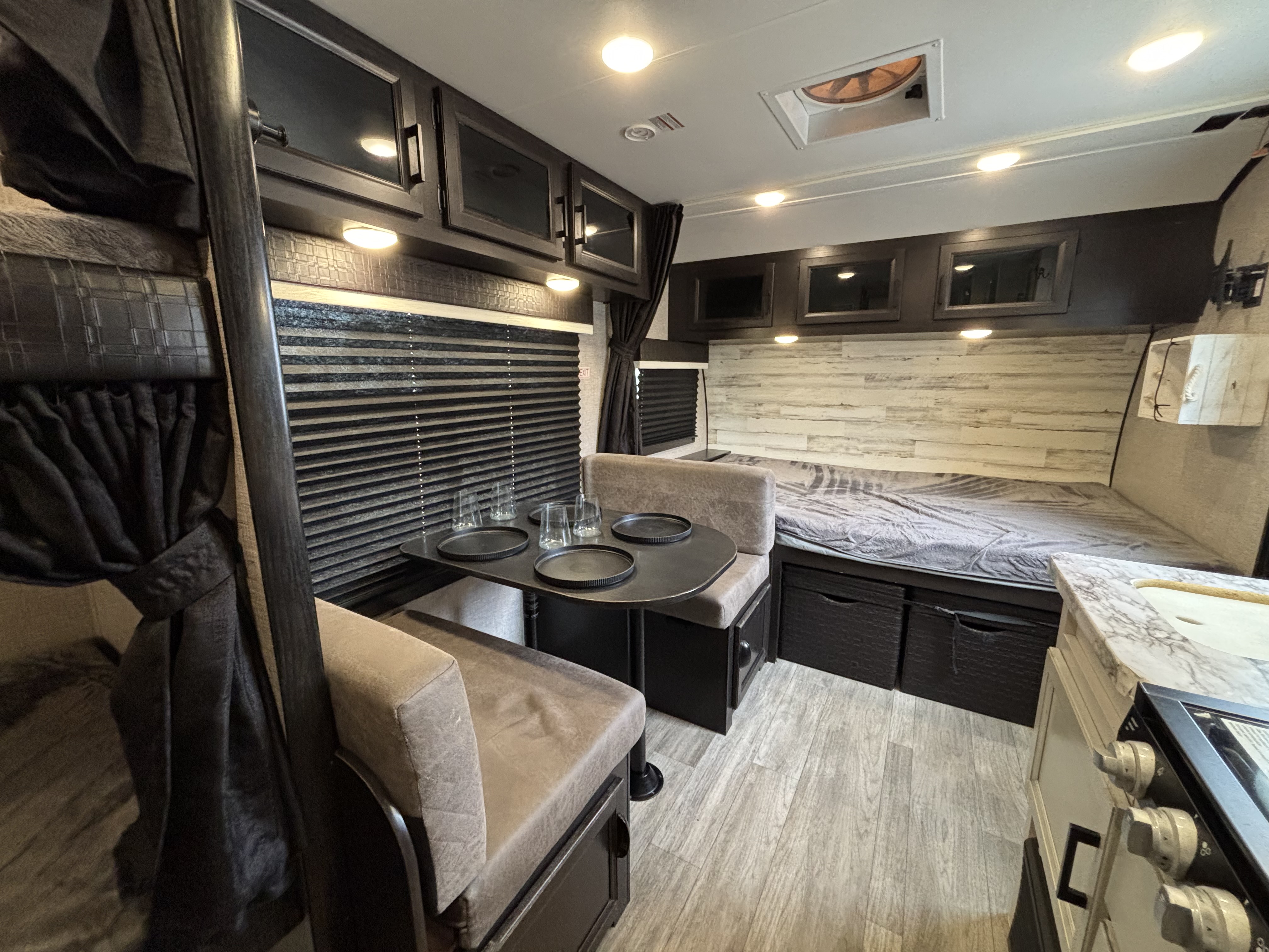 2022 Jayco Jay Feather Micro 171BH - Image 12