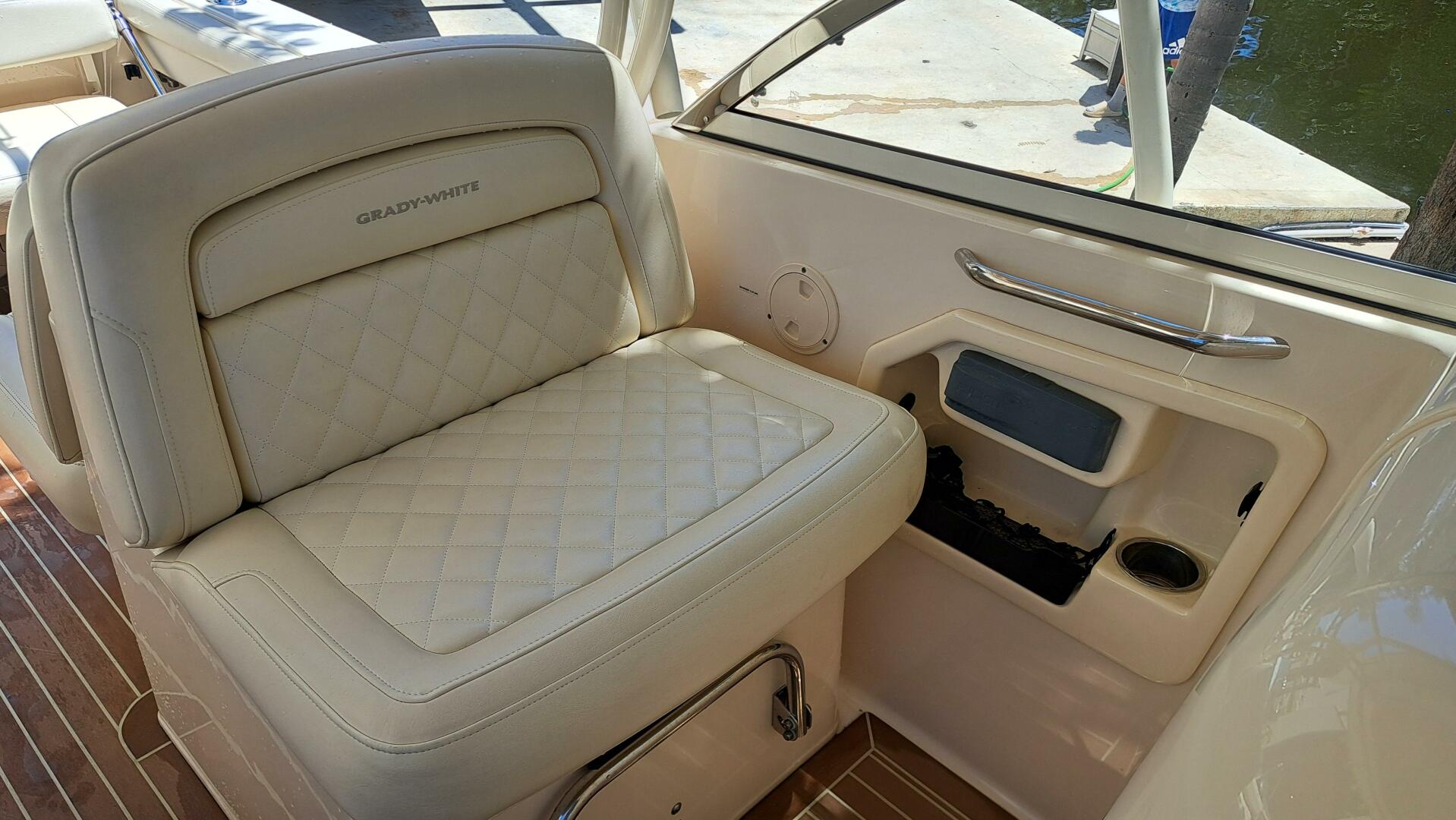 2018 Grady-White Freedom 285 - Image 22