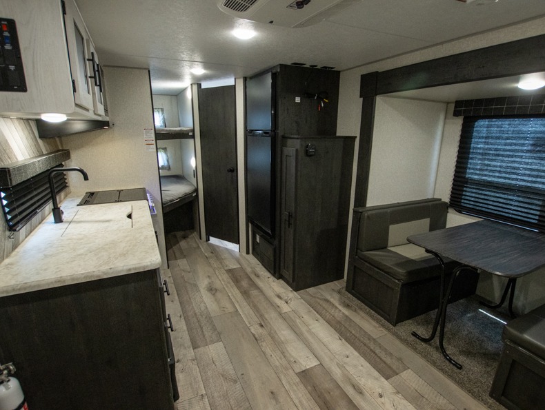 2022 KZ RV Sportsmen SE 231BHKSE - Image 6