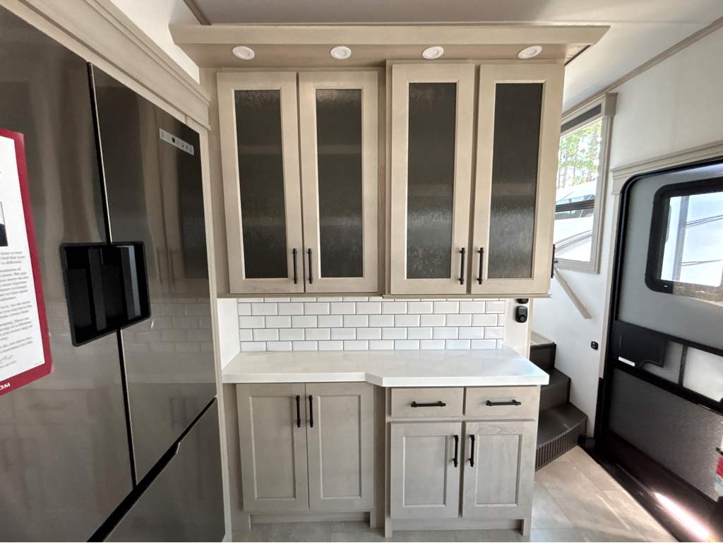 2026 GRAND DESIGN SOLITUDE 376RD - Image 11