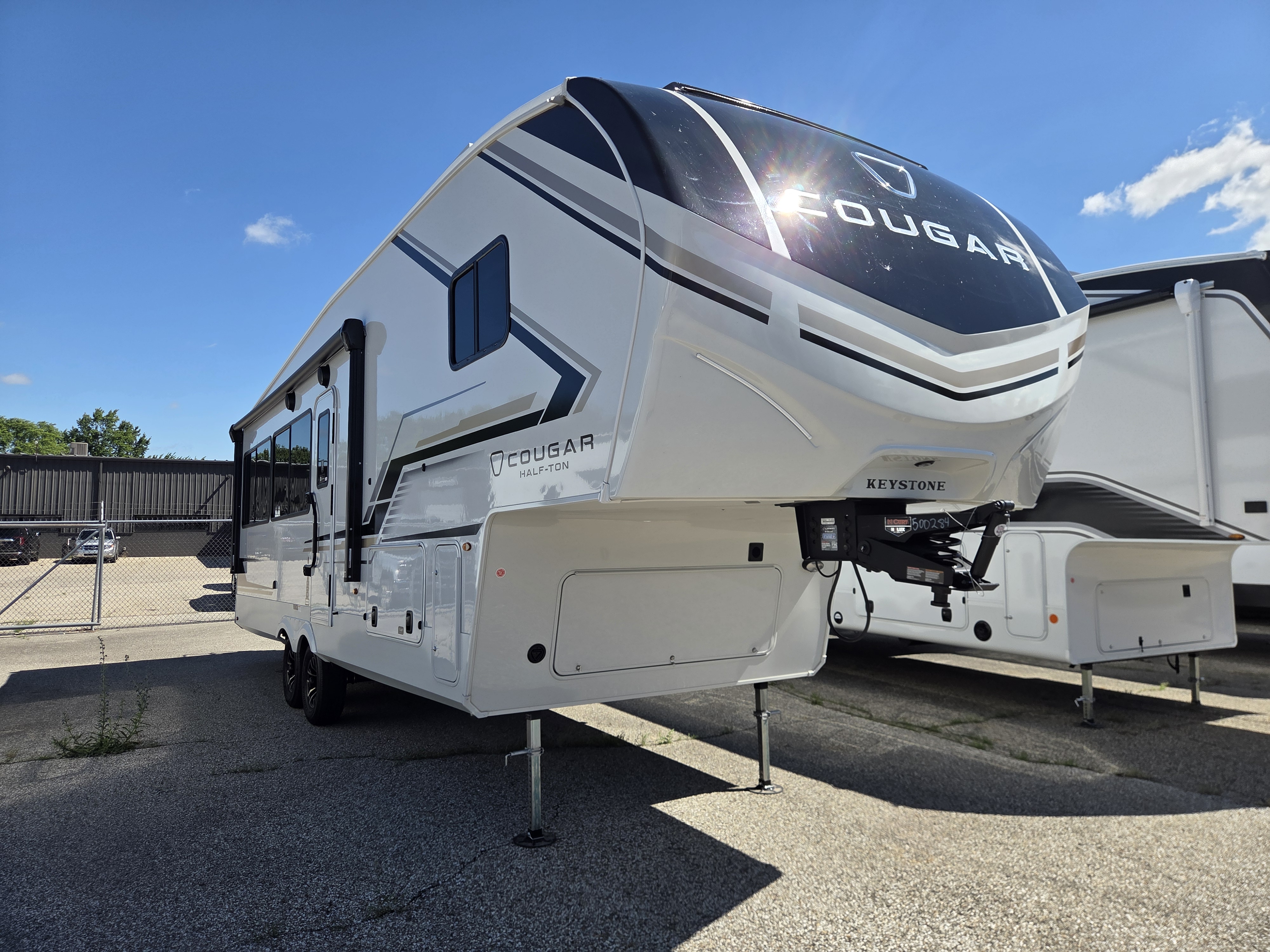 2027 Keystone Cougar Half-Ton 26RES - Image 1