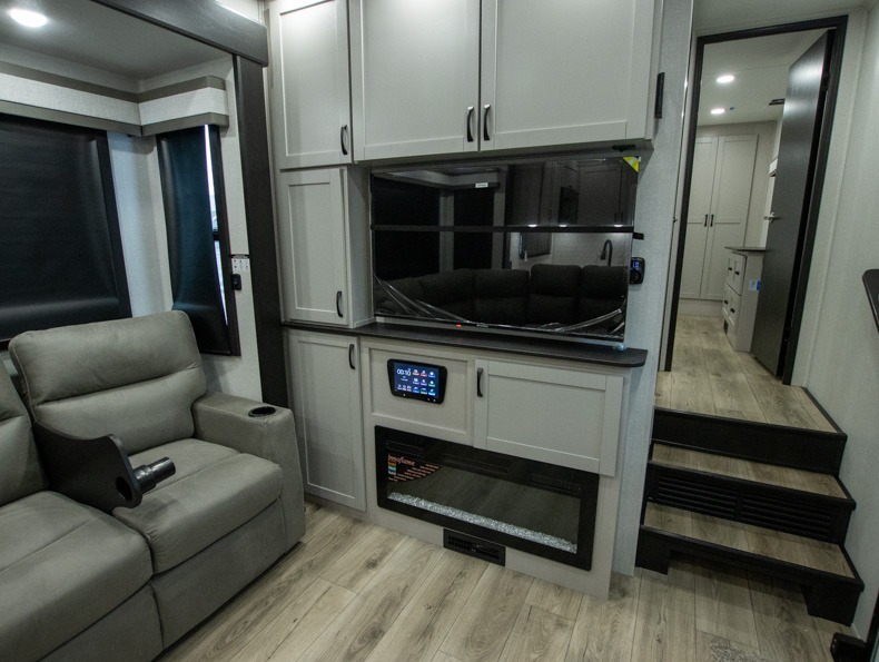 2026 Jayco Seismic 399 - Image 7