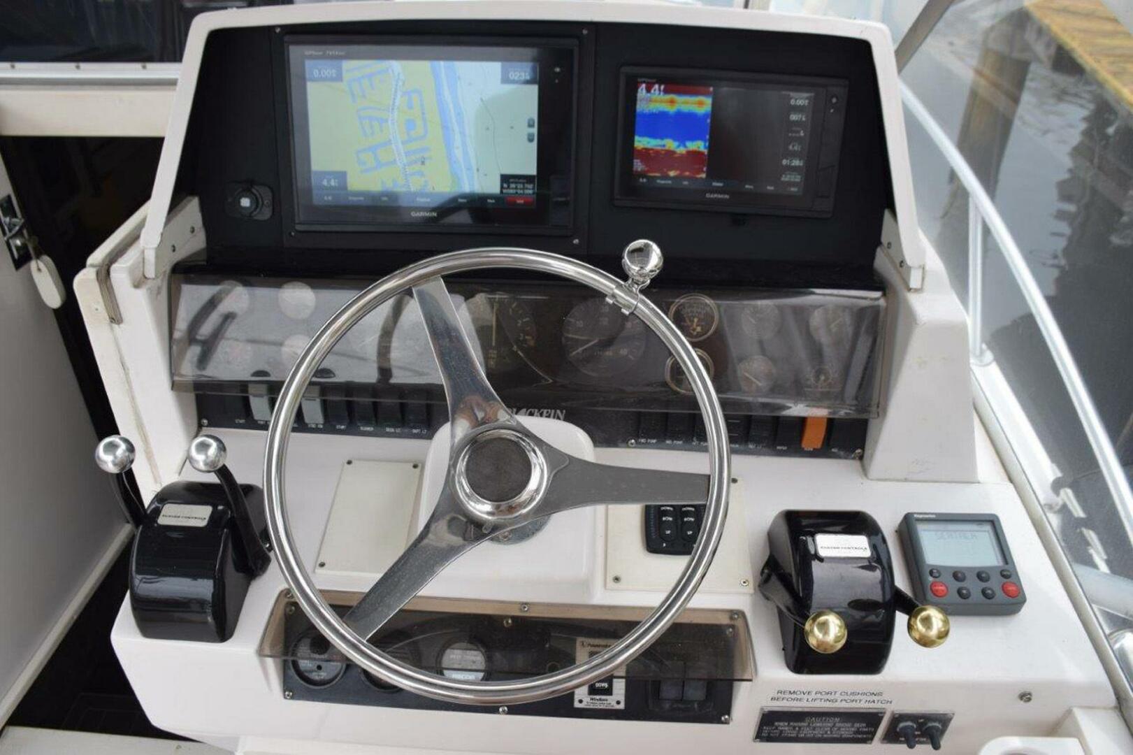 1995 Blackfin Combi 33 - Image 15