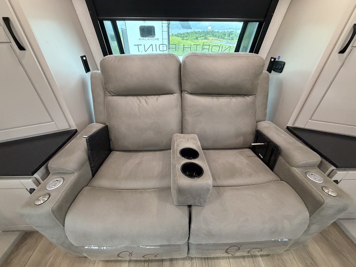 2026 JAYCO NORTH POINT 382FLRB - Image 15