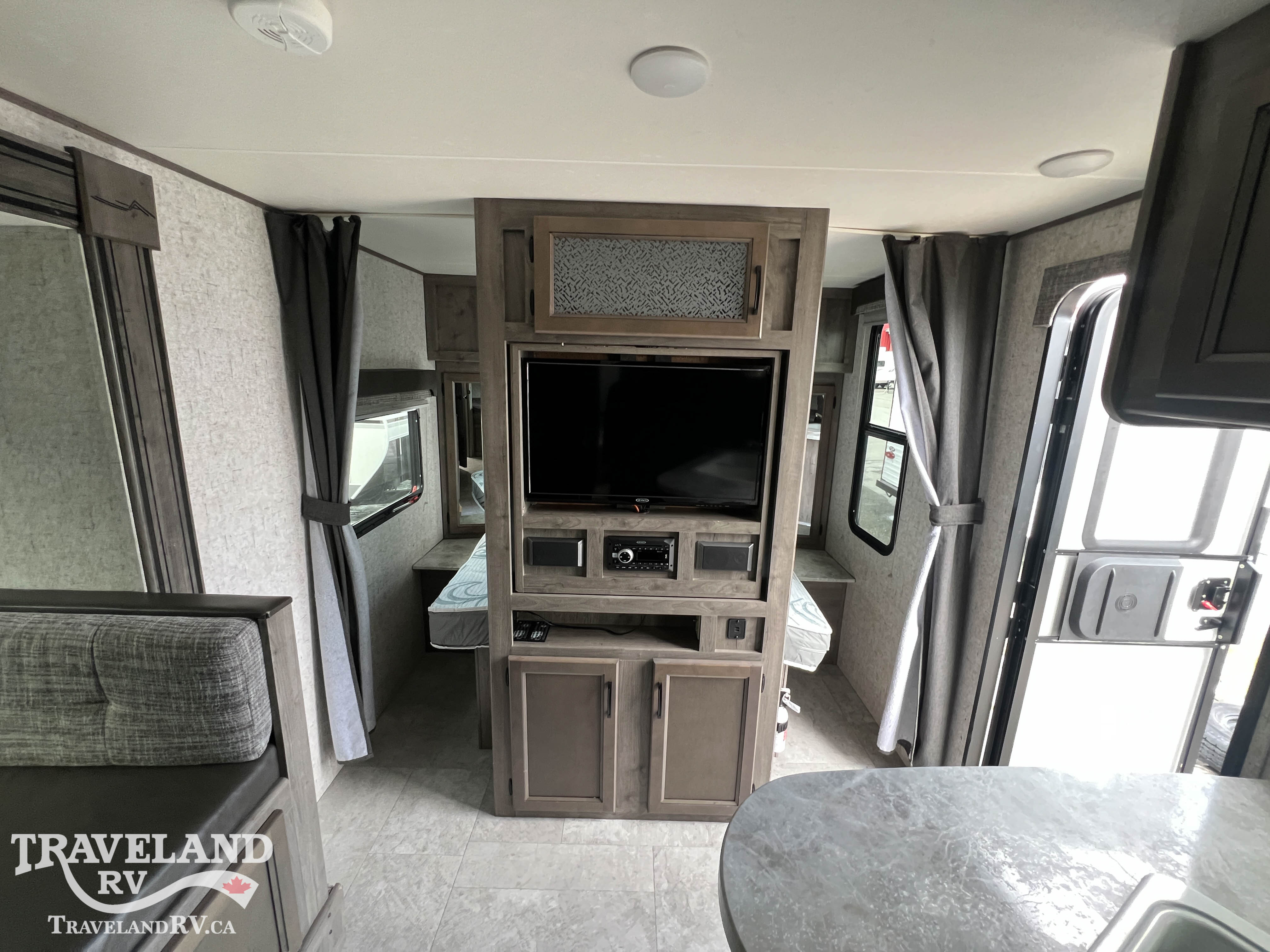 2020 COACHMEN APEX NANO 245BHS - Image 12