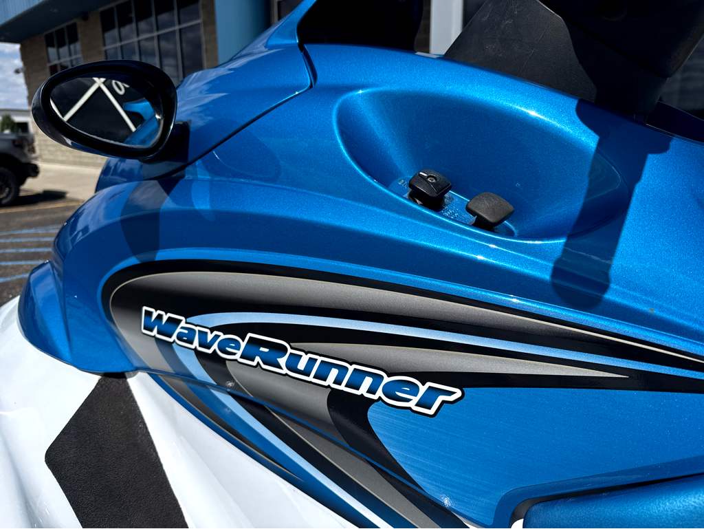 2004 Yamaha WAVE RUNNER XLT 800 - Image 10