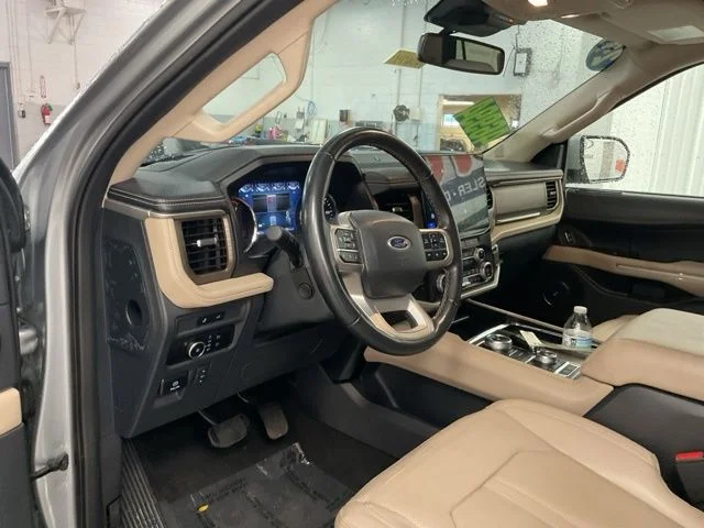 2024 Ford Expedition Utility 4D Limited 4WD V6 Turbo - Image 12