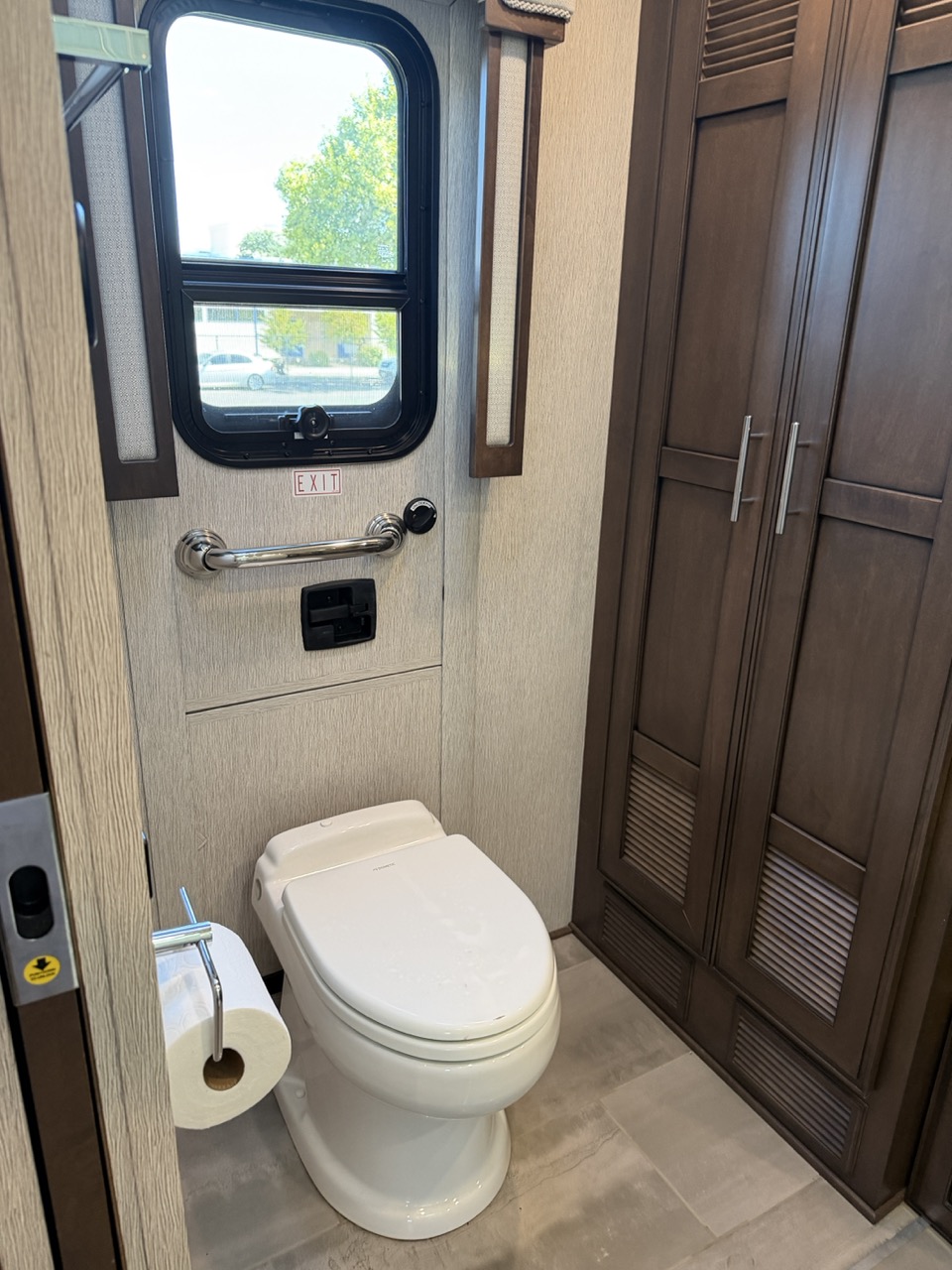 2022 Newmar Ventana 4369 - Image 20