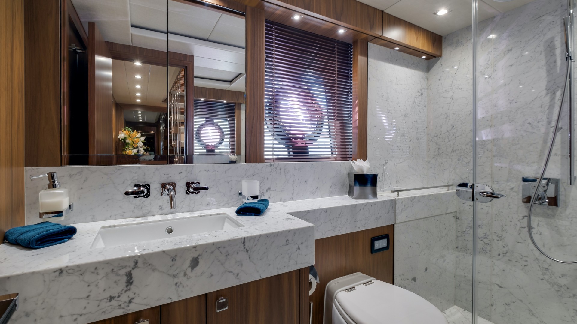 2018 Sunseeker 86 Yacht - Image 32