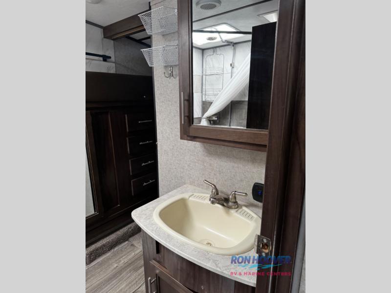 2018 FOREST RIVER 285DRL - Image 14