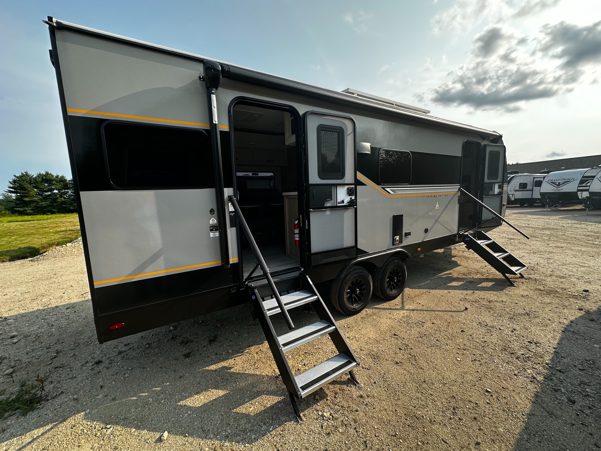 2027 Ember RV Touring Edition 2500RDL - Image 2