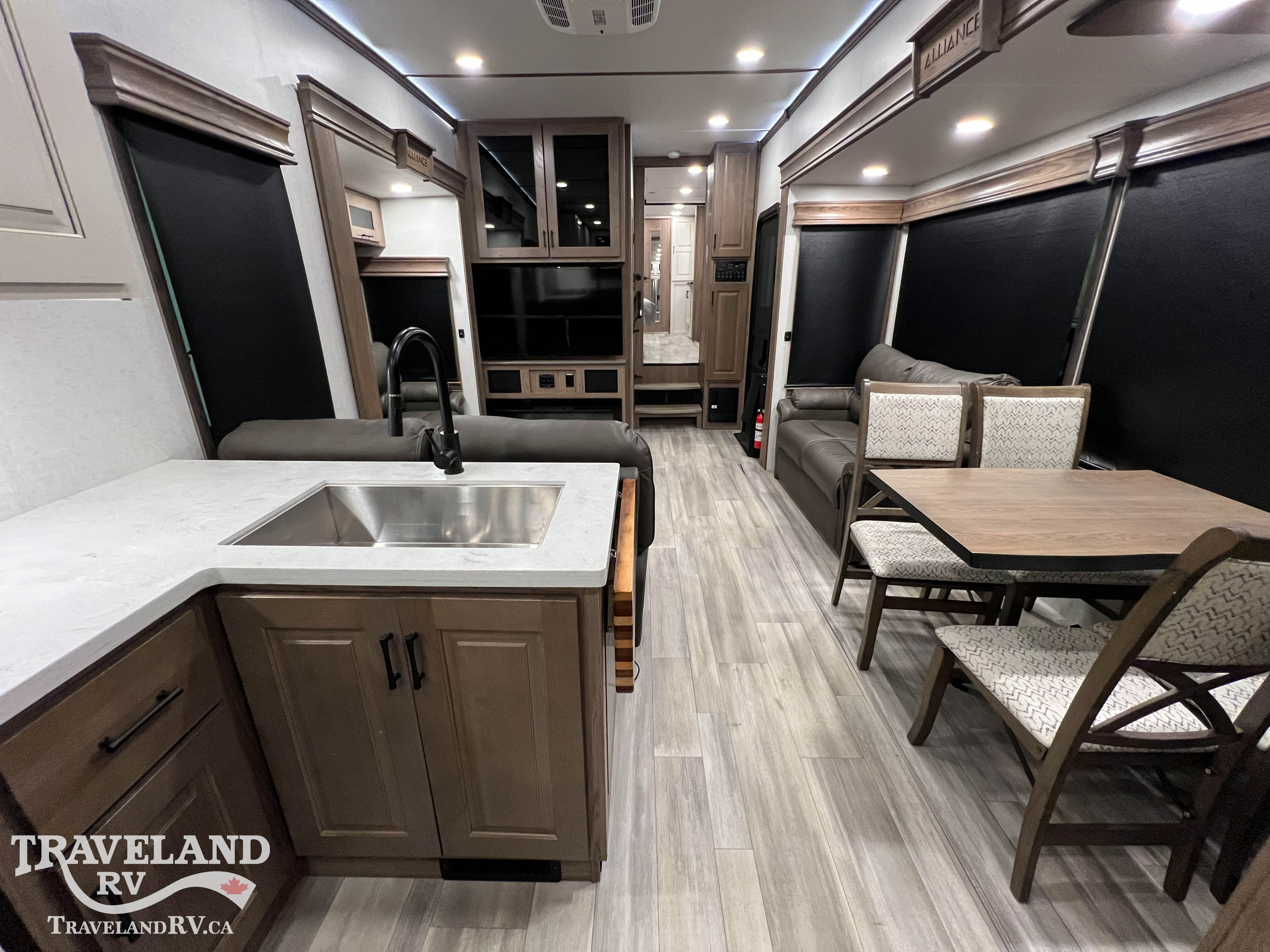 2023 Alliance RV Paradigm 382RK - Image 26