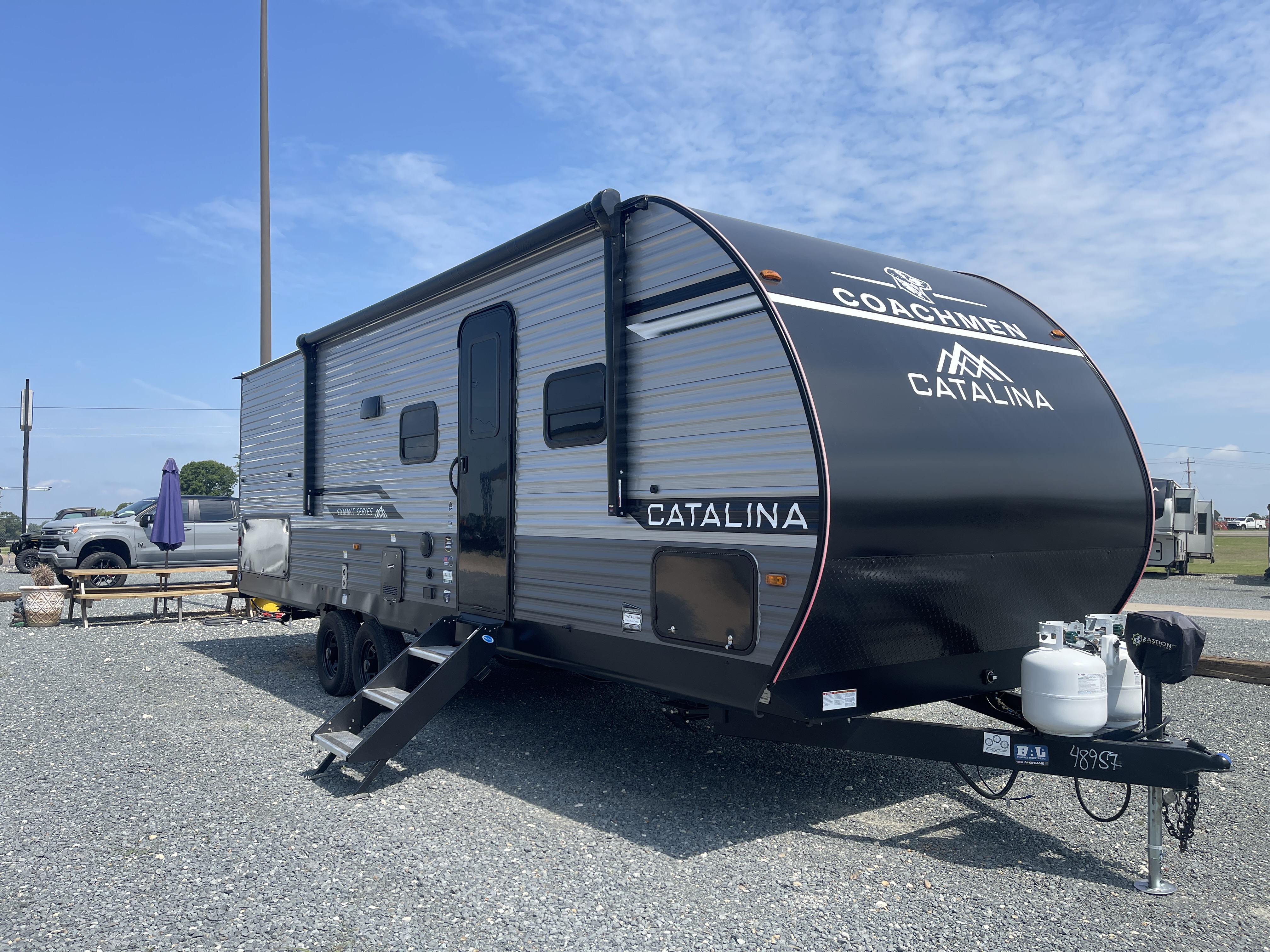 2027 Coachmen Catalina Summit Series 8 261BHS - Image 1