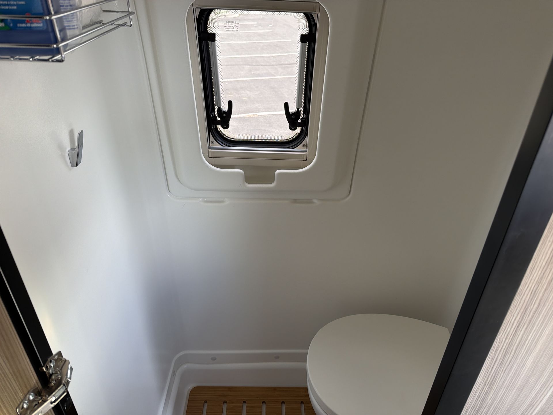 2020 Winnebago Boldt 70BL - Image 24
