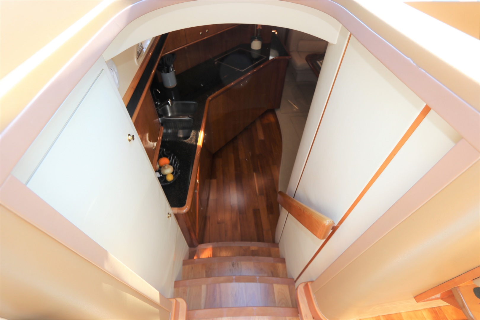 2005 Neptunus 56 Express - Image 23