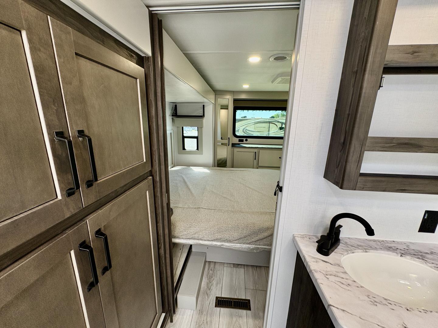 2025 Keystone Montana High Country 295RL - Image 24