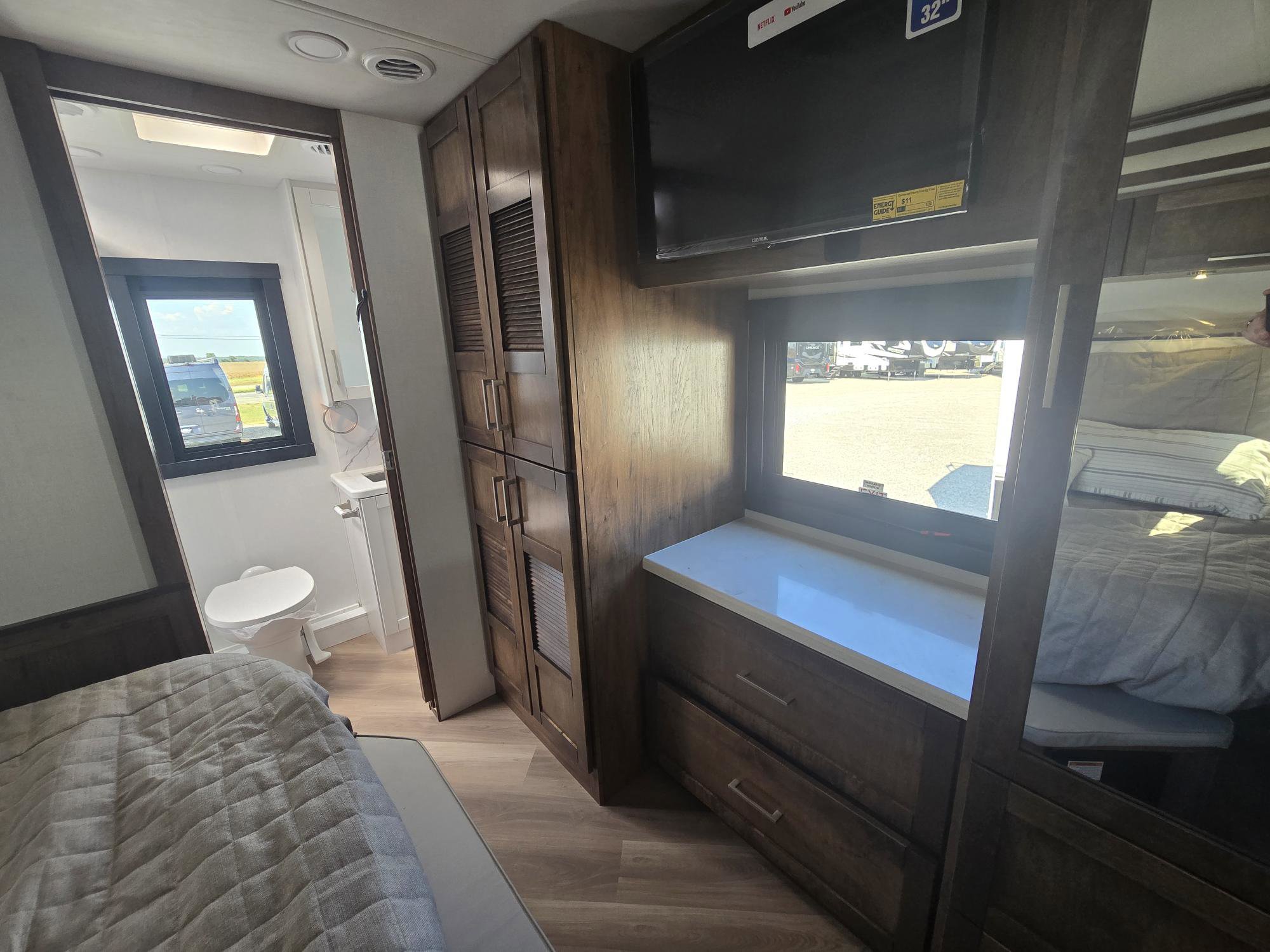 2026 JAYCO SENECA 37K - Image 34