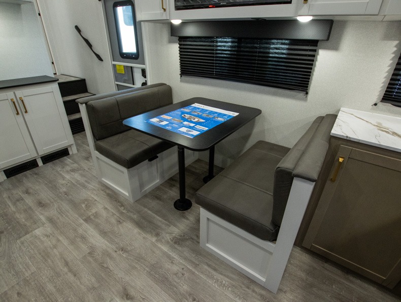 2026 Jayco Eagle SLE 24MLE - Image 12