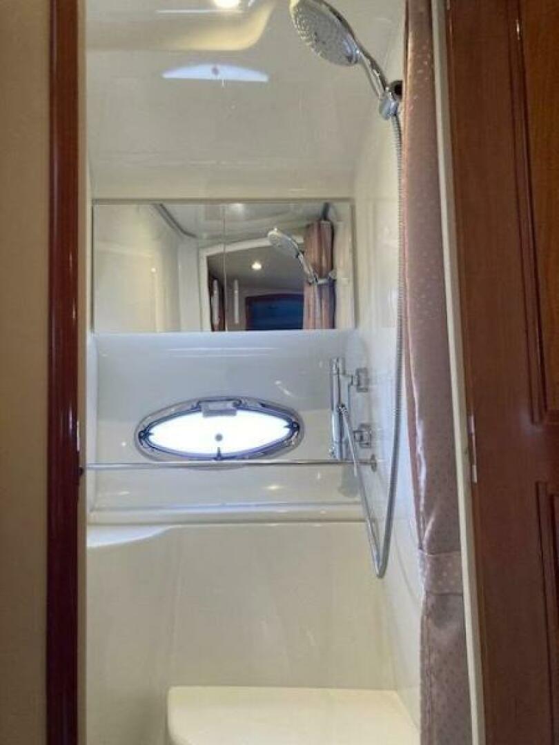 2003 Carver 396 Aft Cabin MY - Image 17
