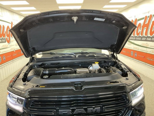 2019 Ram 1500 Pickup-V8 Crew Cab Laramie 4WD - Image 11