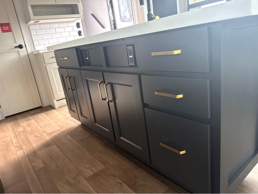 2027 GRAND DESIGN SOLITUDE 310GK - Image 22