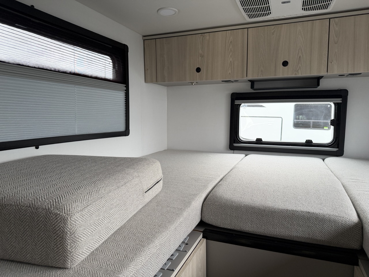 2026 Entegra Coach Condor 23S - Image 13