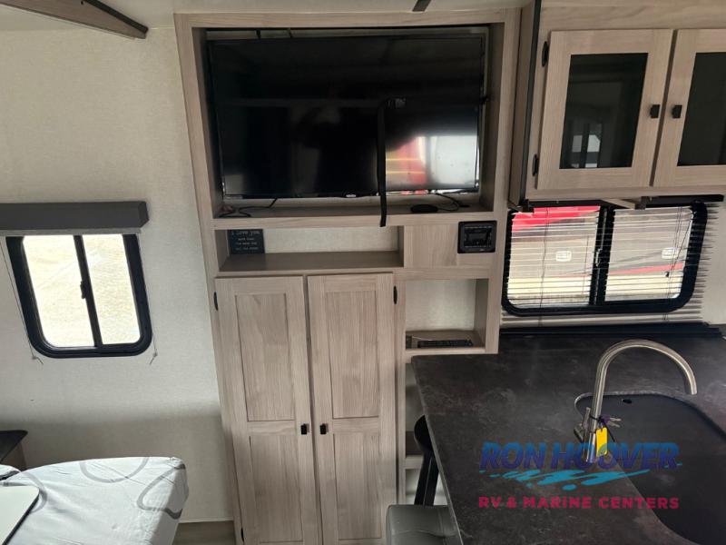2023 COACHMEN 1943RB - Image 10