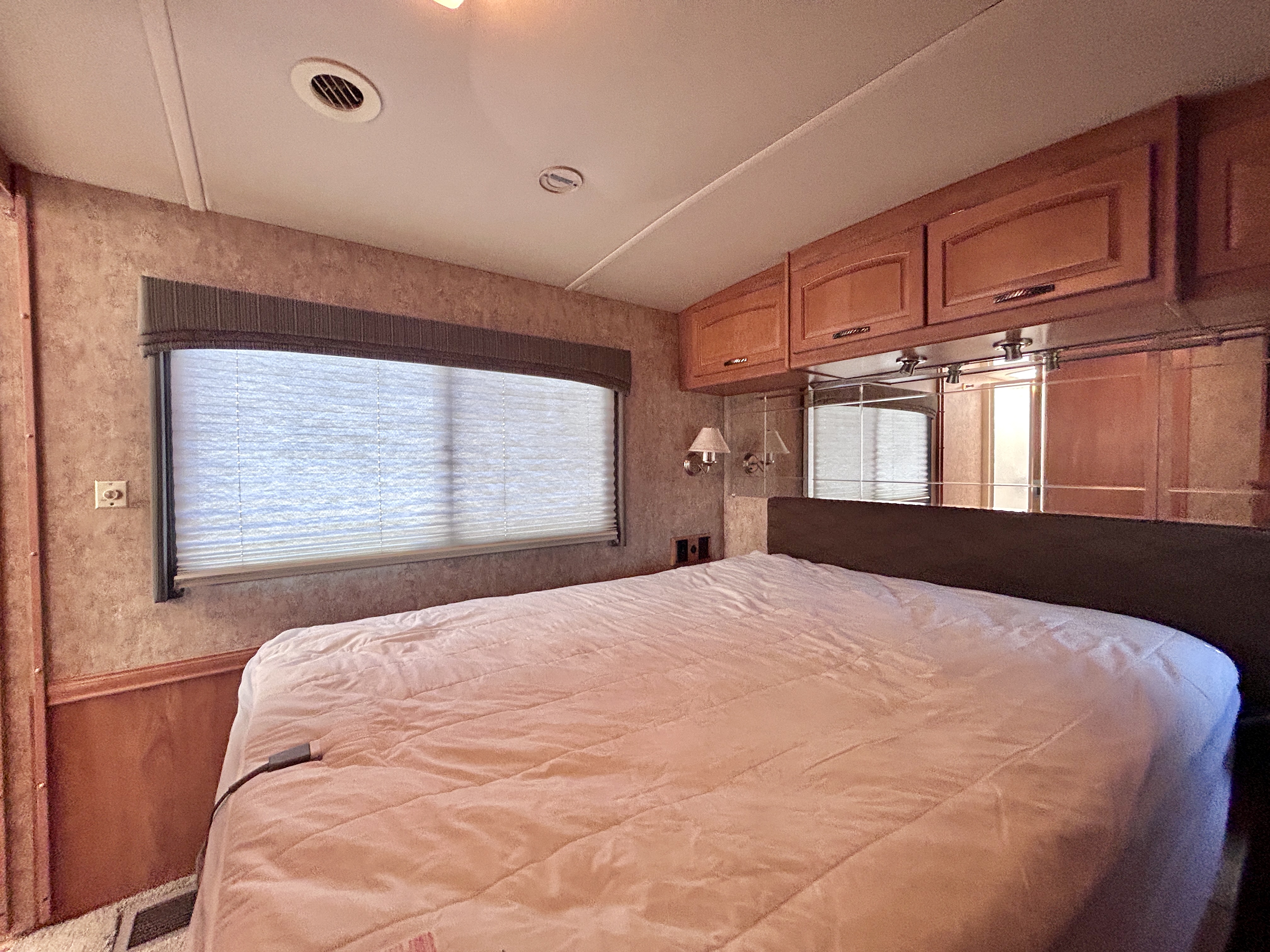2006 WINNEBAGO ITASCA 36SG - Image 23