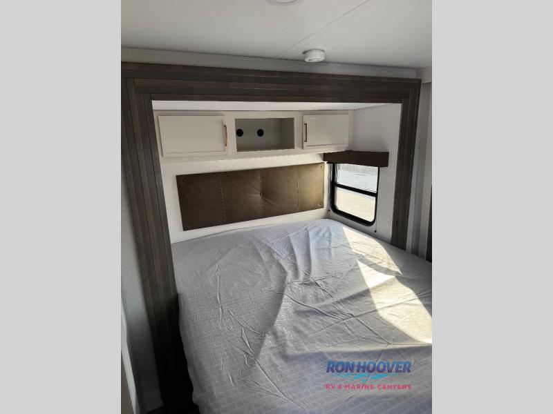 2026 GRAND DESIGN 335BHT - Image 17