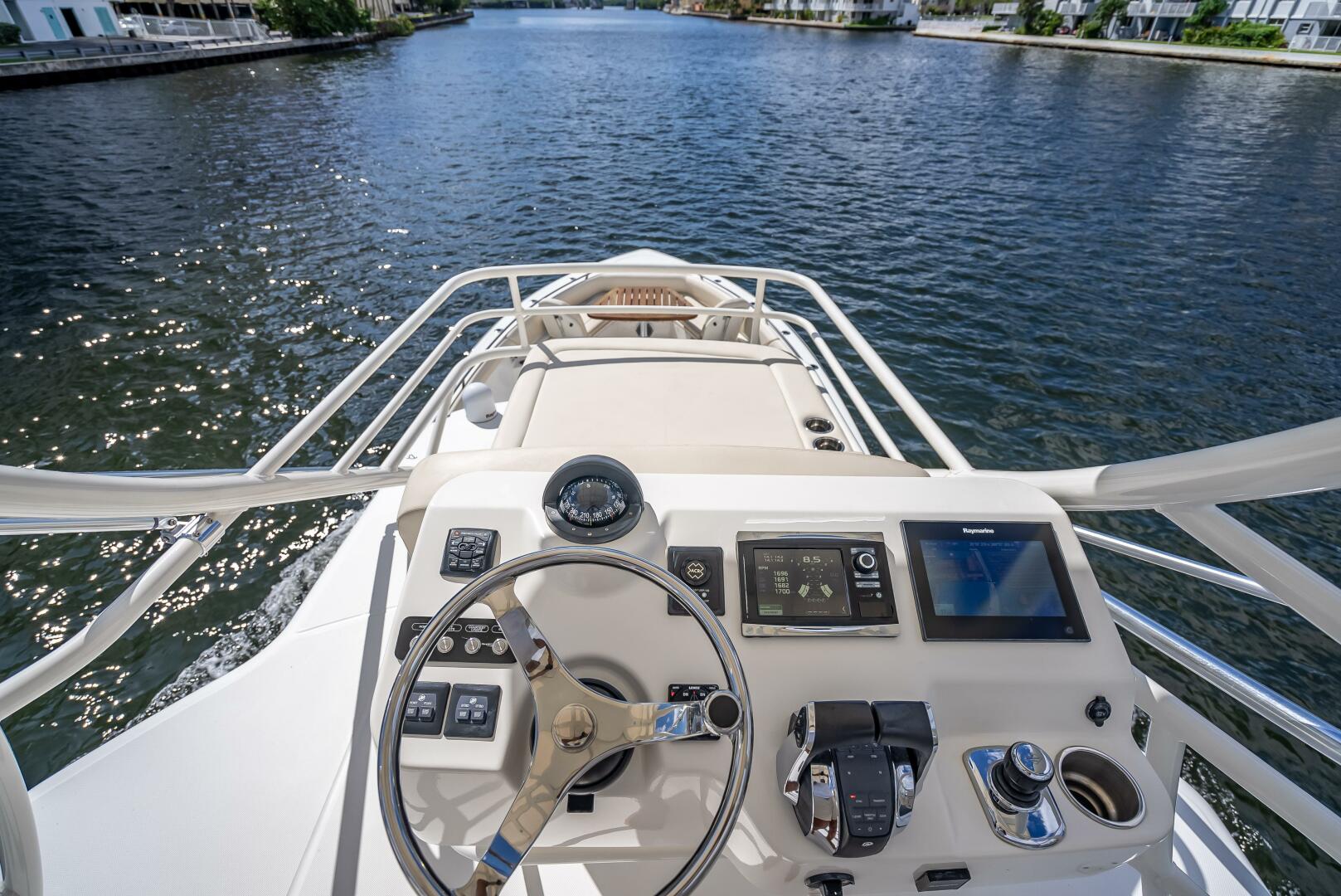 2016 Boston Whaler - Image 100