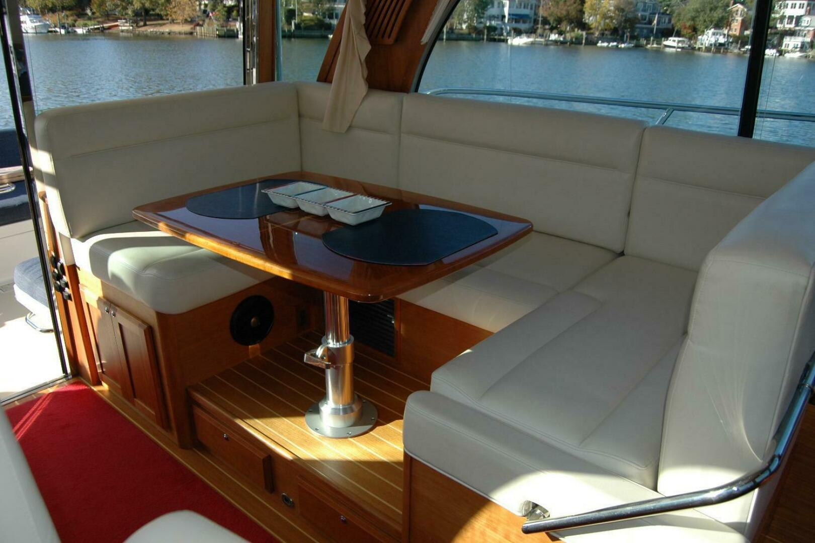 2019 Sabre 38 Salon Express - Image 59