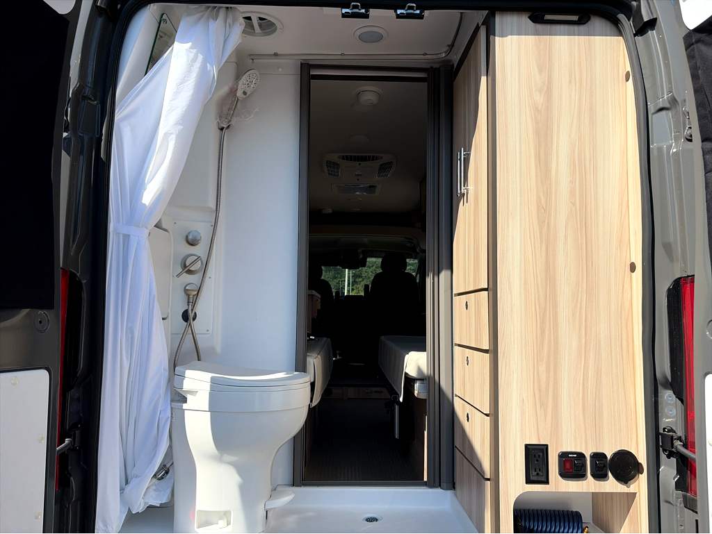 2027 JAYCO SWIFT 20T - Image 9