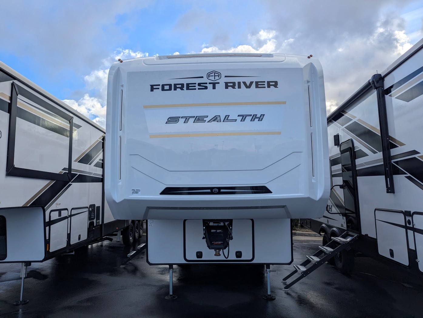 2026 Forest River Stealth 2800 - Image 2