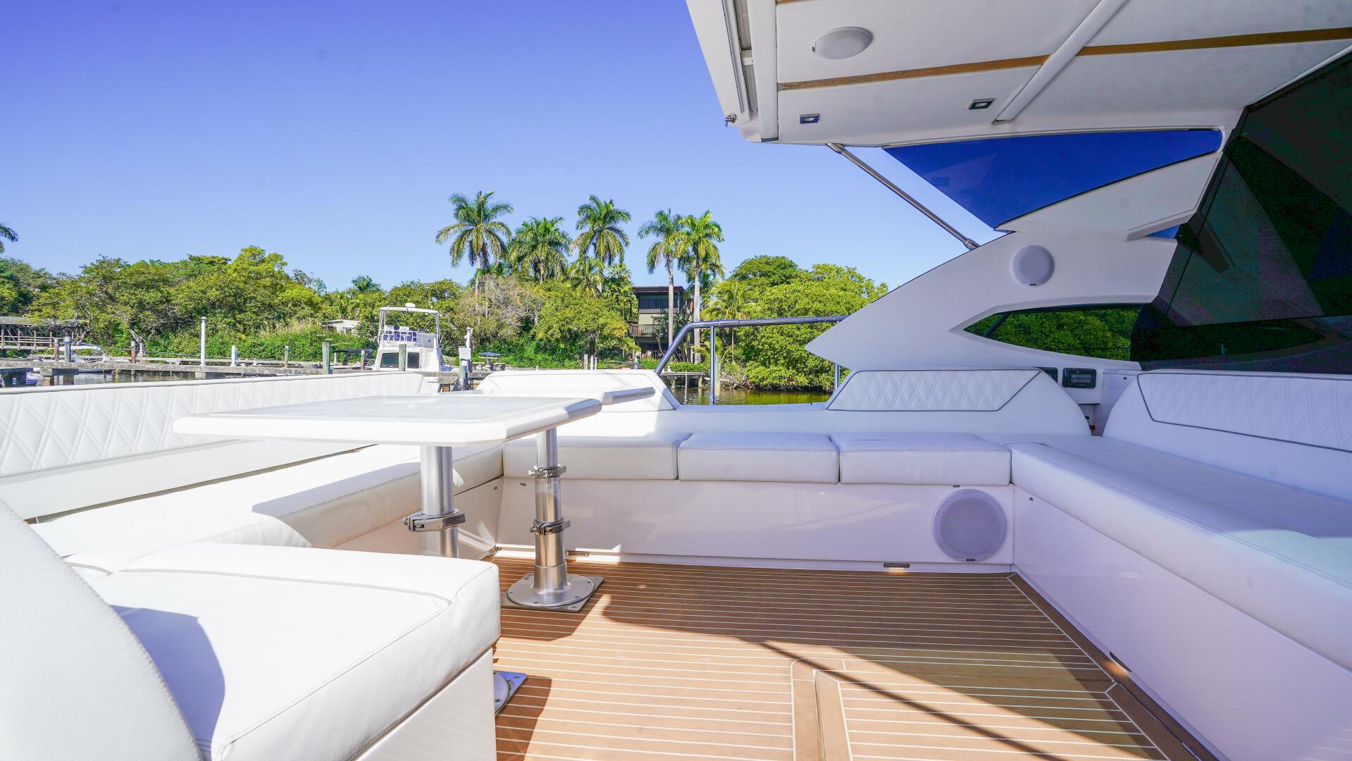 2019 Rio Yachts Colorado 56 - Image 9