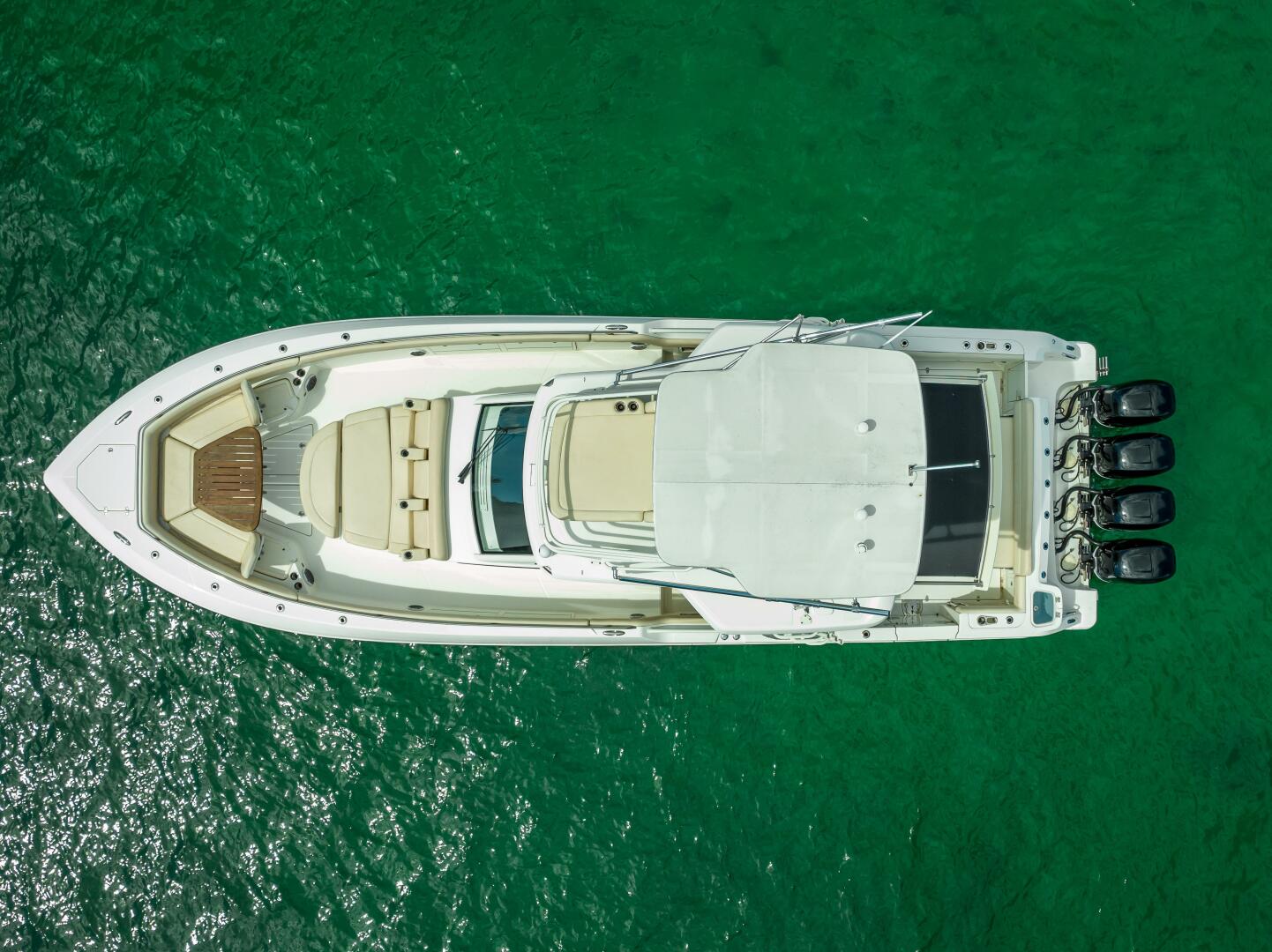 2016 Boston Whaler - Image 2
