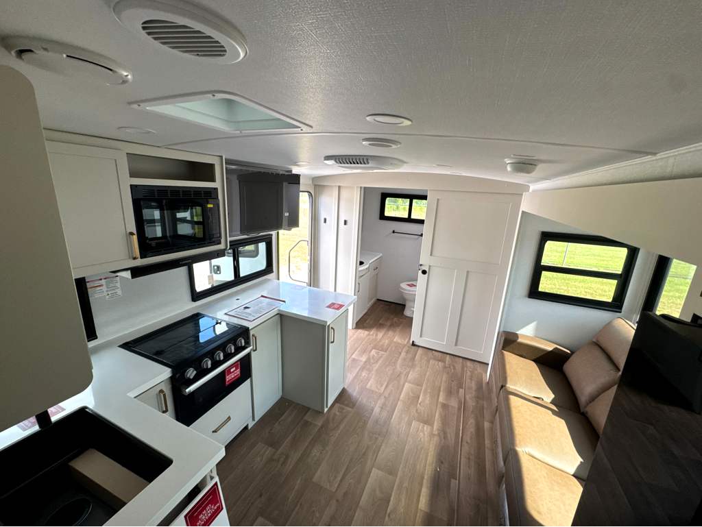 2027 GRAND DESIGN IMAGINE 2300MK - Image 24