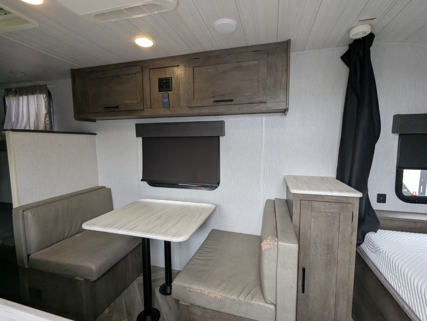 2022 Forest River EVO 177BQ - Image 9