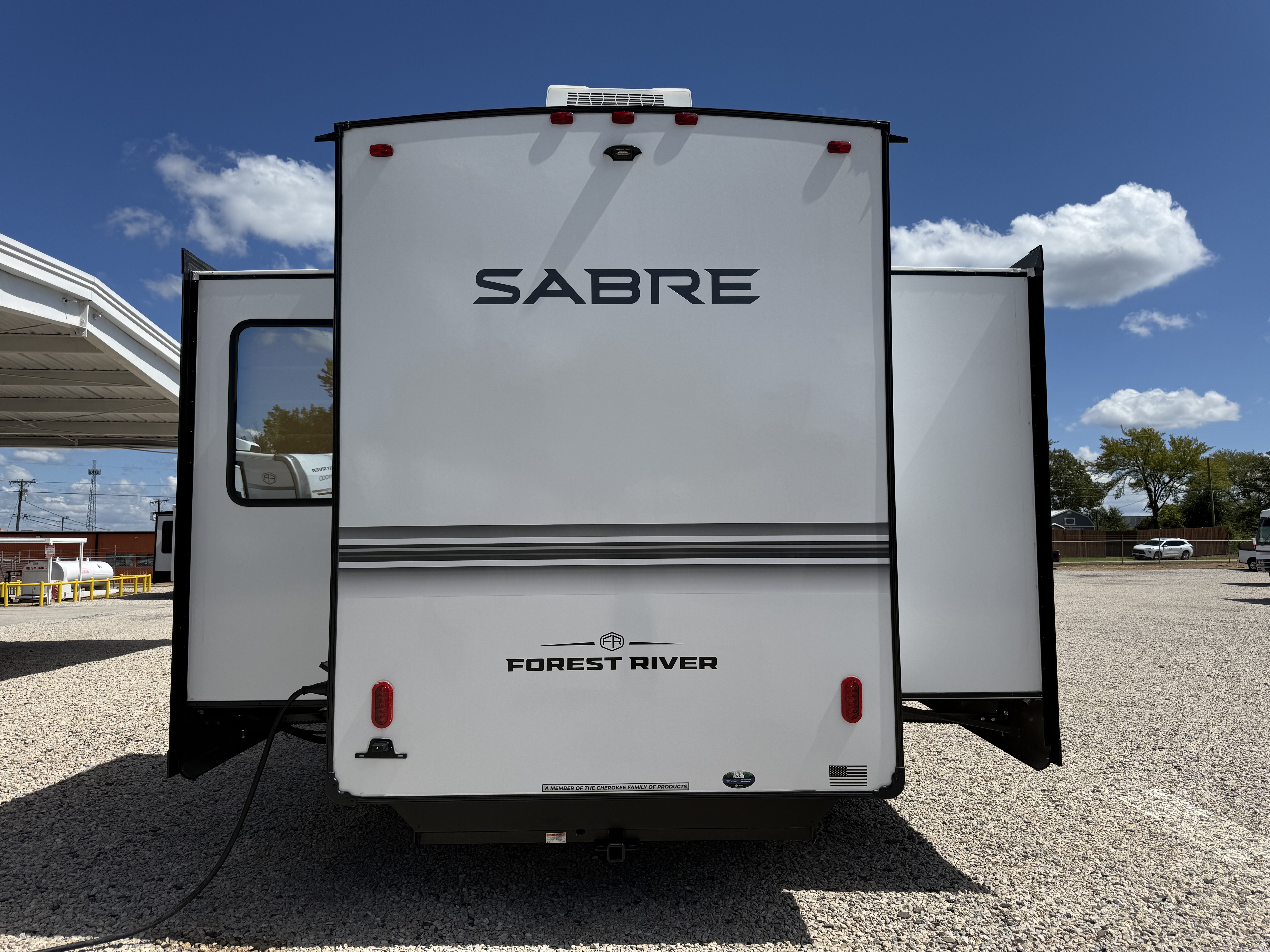2027 Forest River Sabre 38RVHUNTER - Image 6