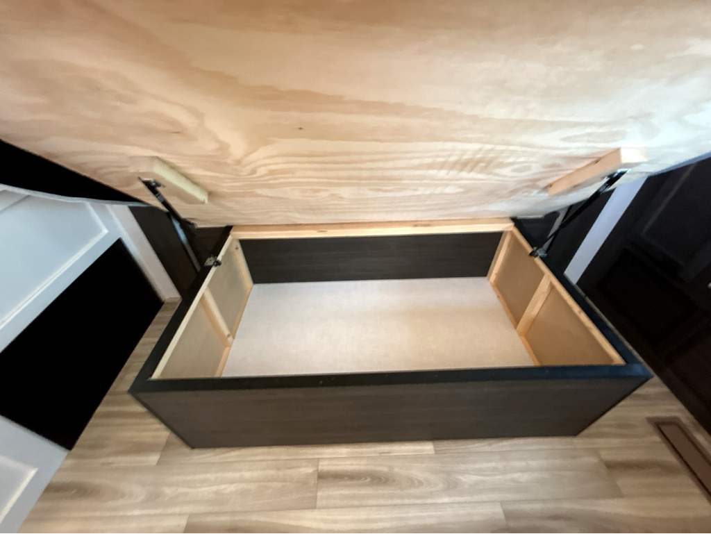 2026 VENTURE RV SPORTTREK 343VIK - Image 33