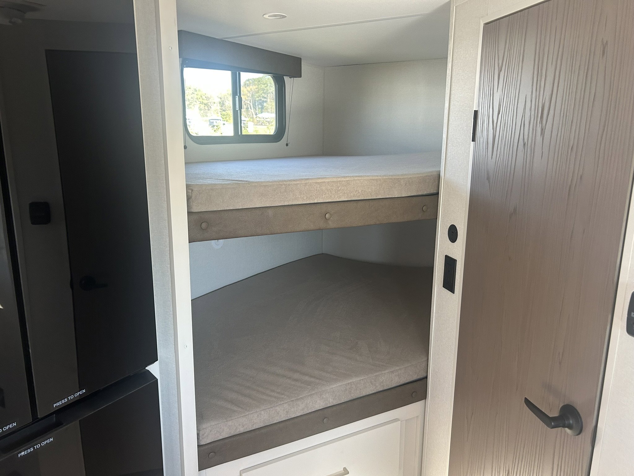 2026 GRAND DESIGN TRANSCEND 161BH - Image 20