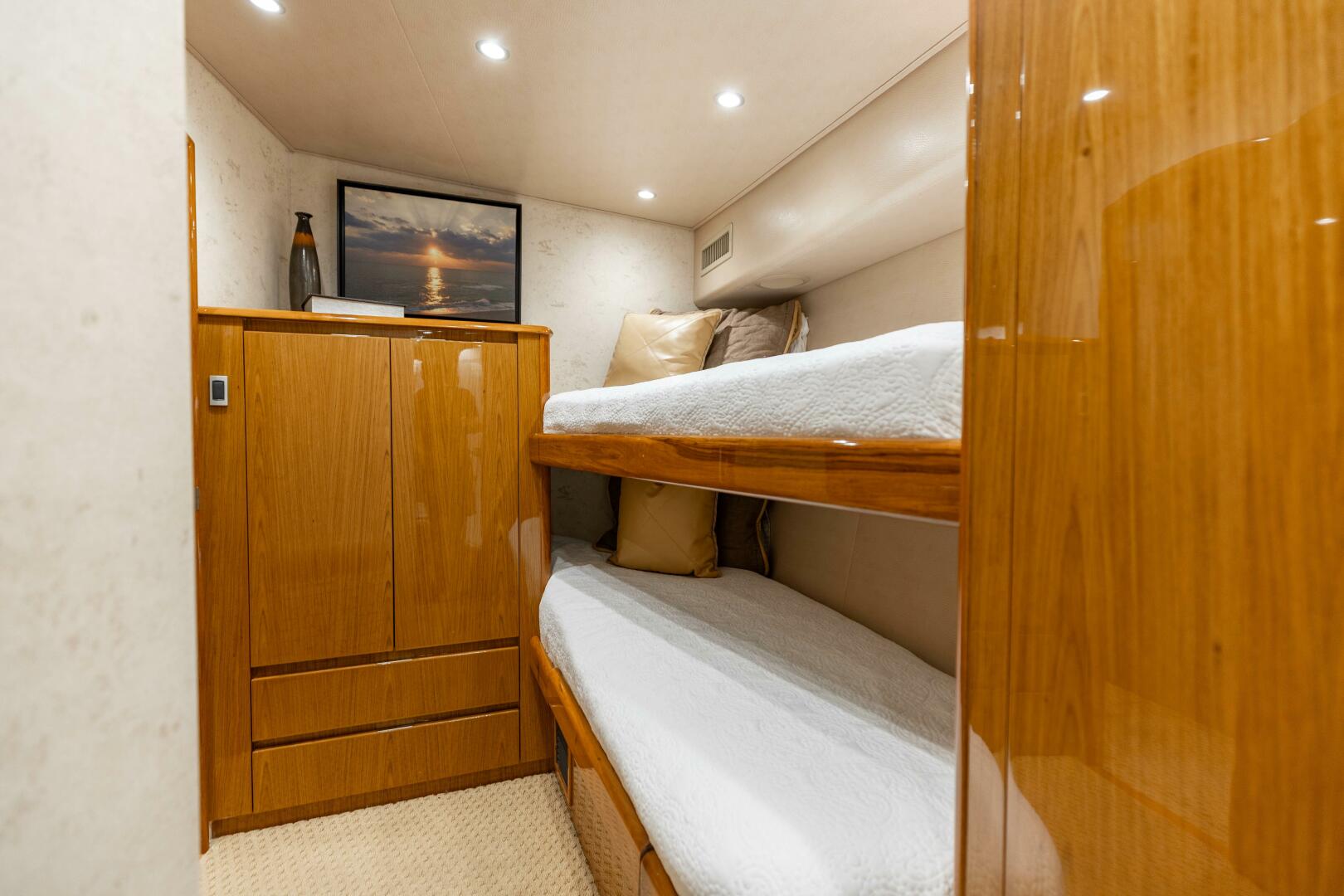 2013 Viking 76 Convertible - Image 45