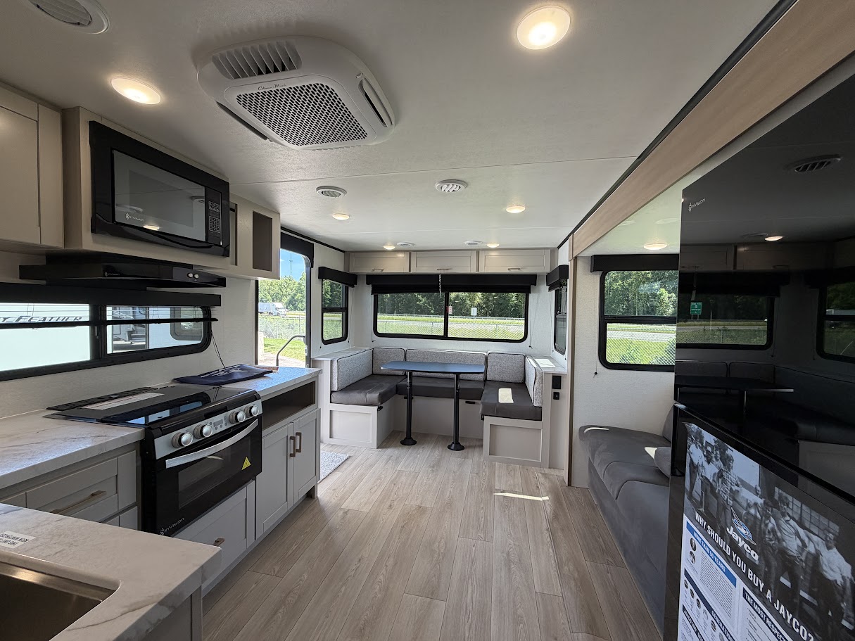 2027 JAYCO JAY FEATHER 25RLSL - Image 34