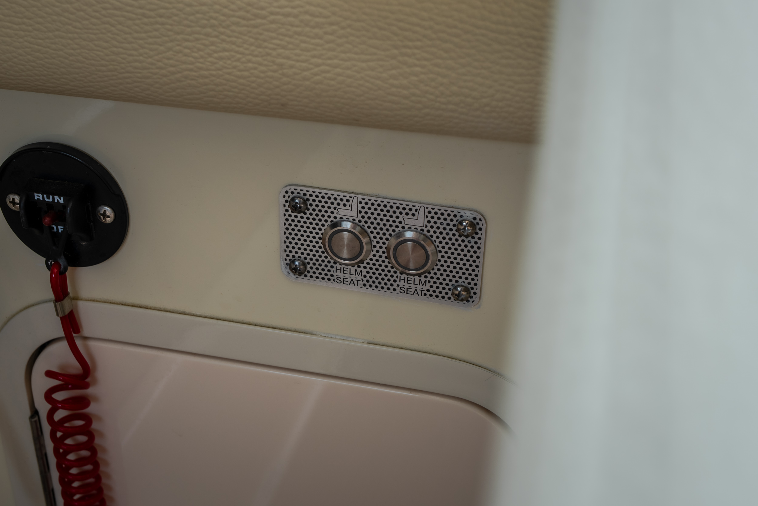 2024 Chris Craft Calypso 32 CT - Image 65