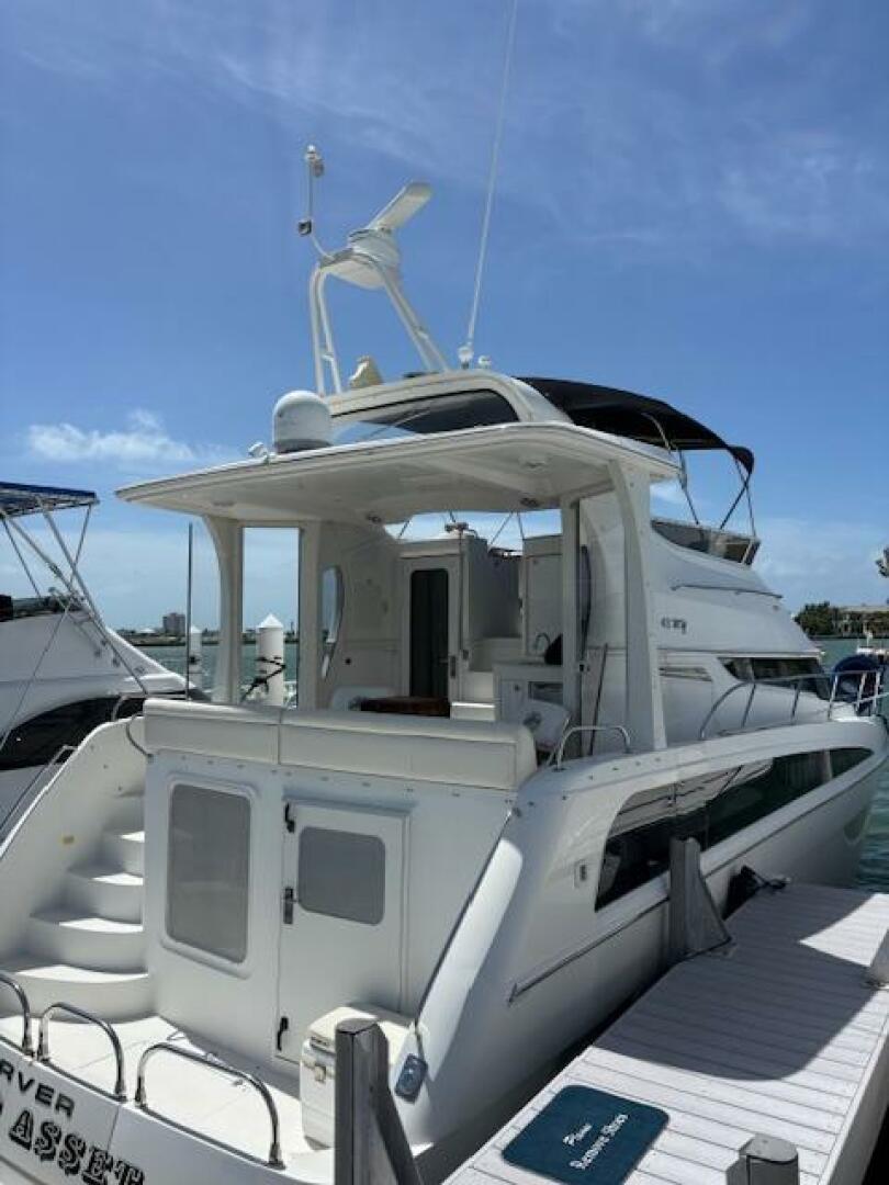 2006 Carver 43 Motor Yacht - Image 2