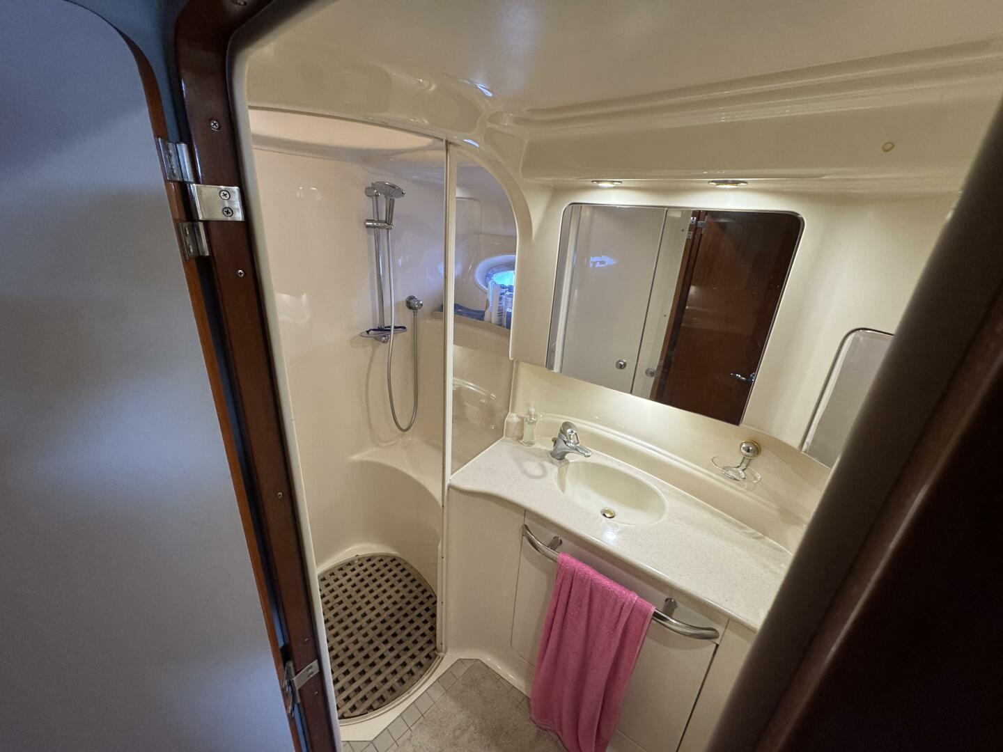 2001 Sea Ray 510 SUNDANCER - Image 23